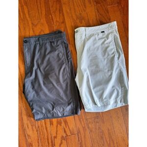 Lot of 2 Travis Mathew Golf Shorts‎ Mens Sz 40 Gray /Tan Chino 9" Inseam Logo